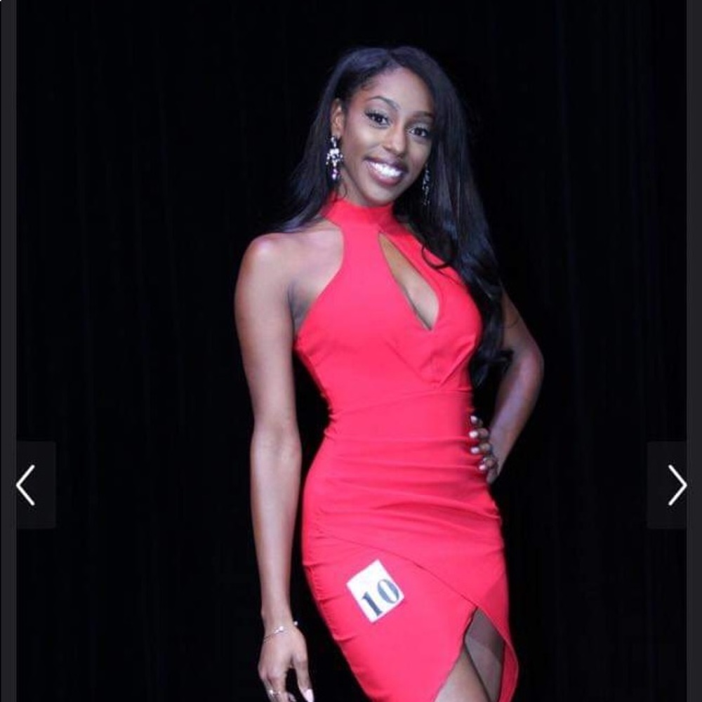 Red (Windsor) dress worn during Miss USA prelim